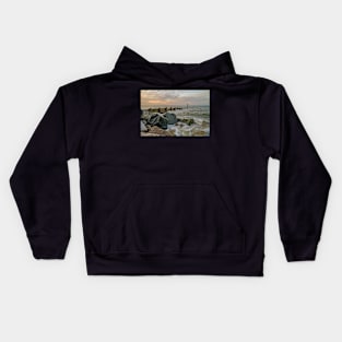 High water at Cart Gap beach on the Norfolk coast Kids Hoodie